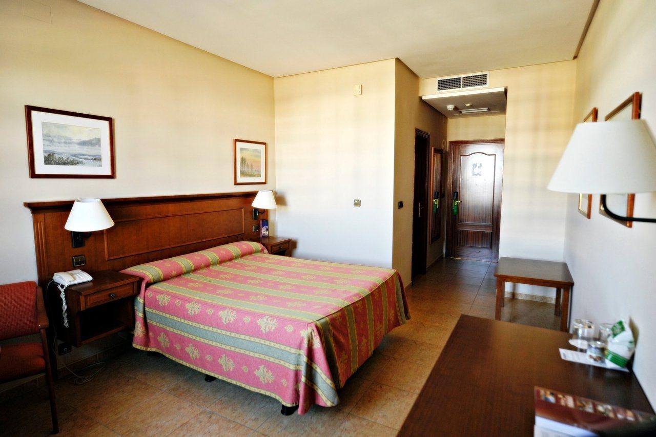 Hotel Lozano Antequera Zewnętrze zdjęcie
