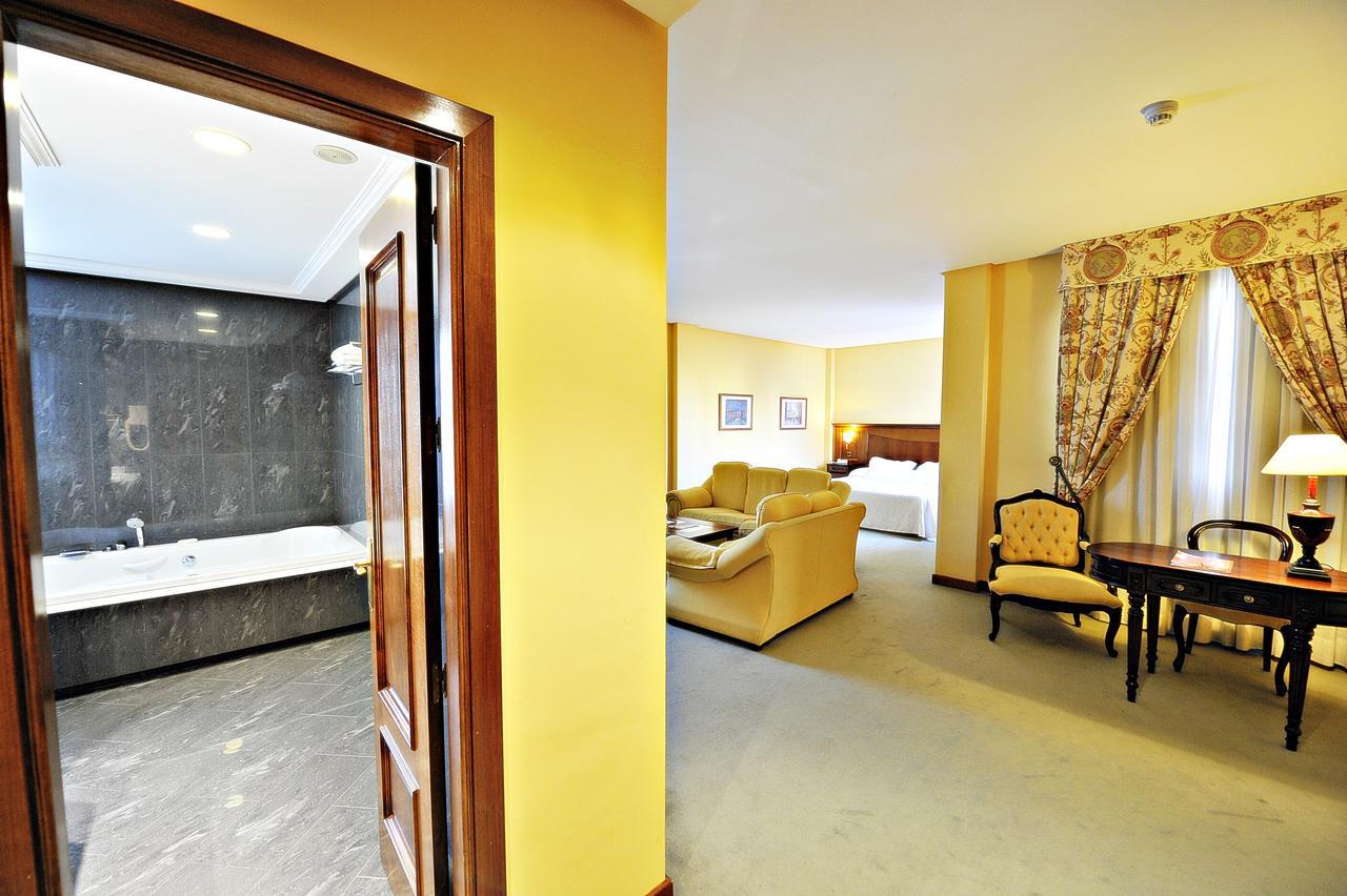 Hotel Lozano Antequera Zewnętrze zdjęcie