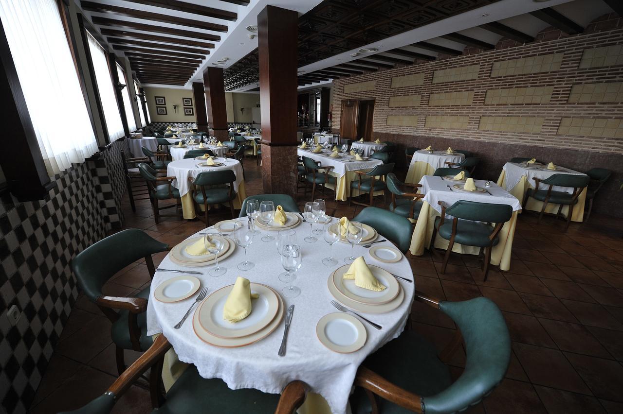 Hotel Lozano Antequera Zewnętrze zdjęcie